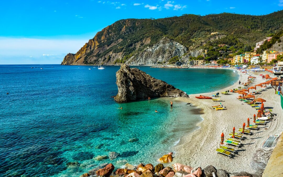 Where to Find the Best Beaches in Cinque Terre, Italy