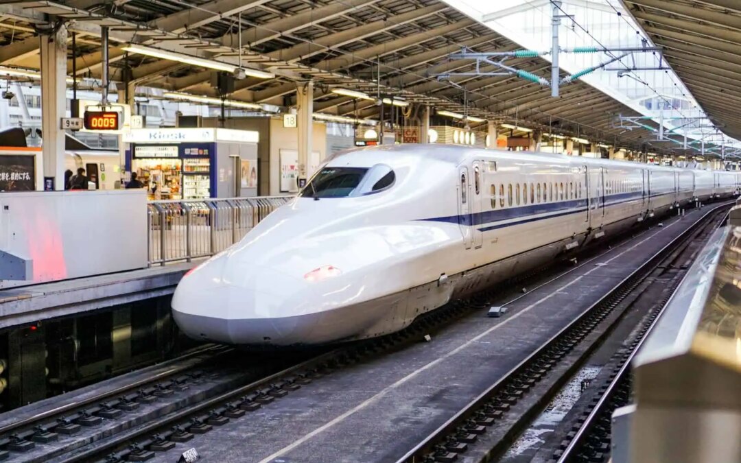 The Complete Guide to Experiencing the Shinkansen High-Speed Trains in Japan